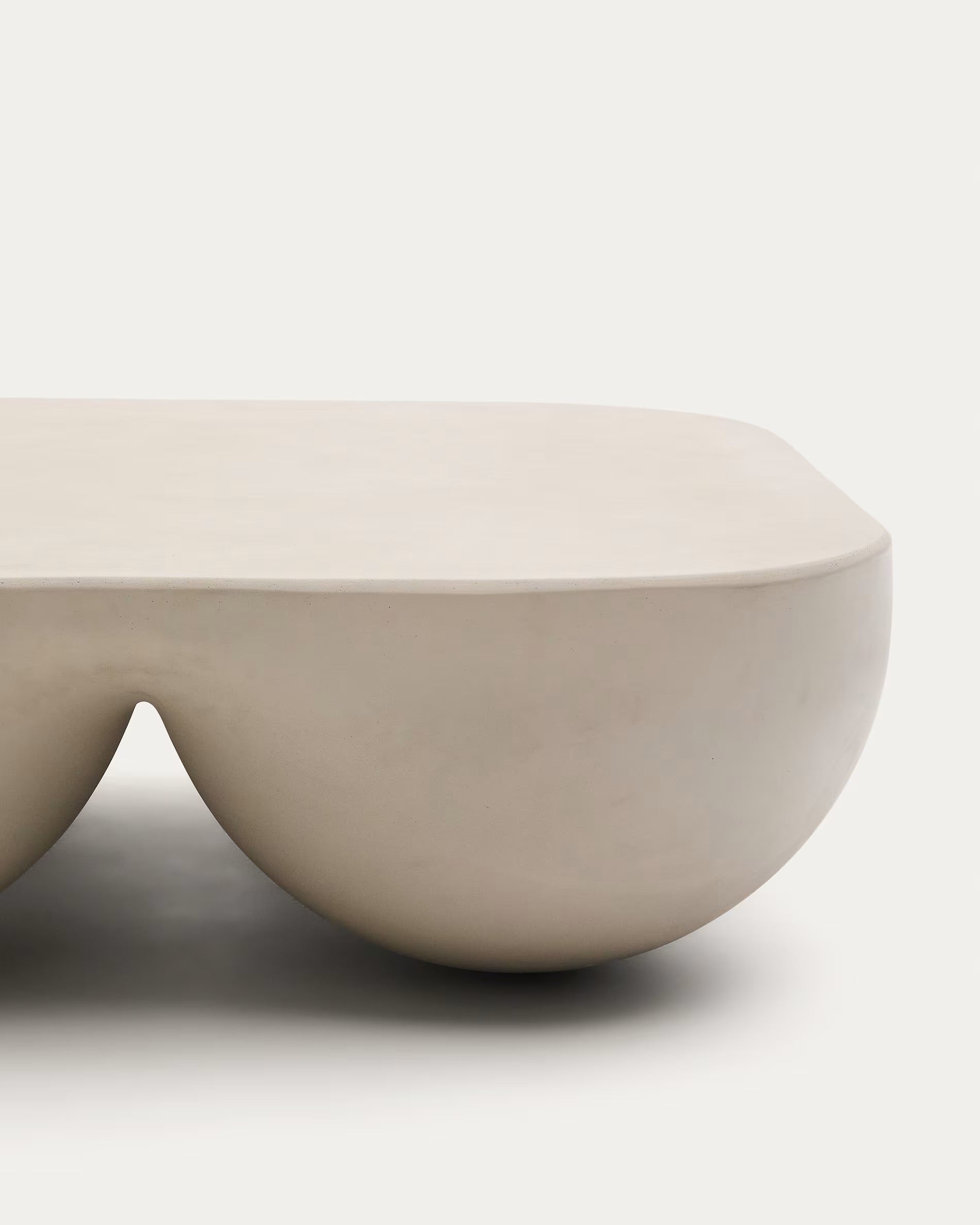 Colba beige coffee table Polystone
