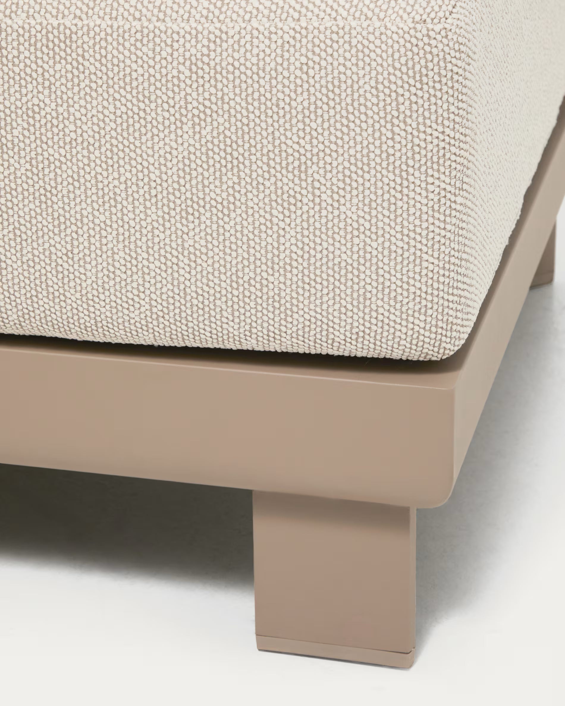 Gartenbank 3-sitzig NERANO hellbeige mit graubeigem Gestell