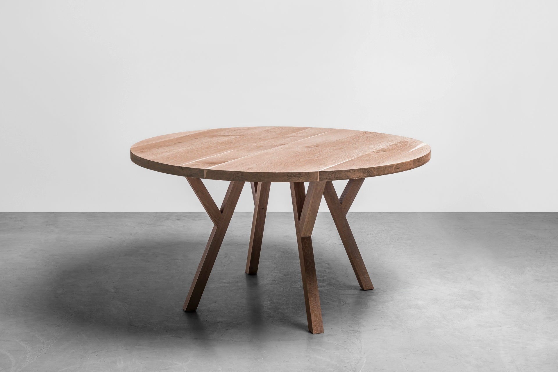Round Table GLORIA Oak Wood