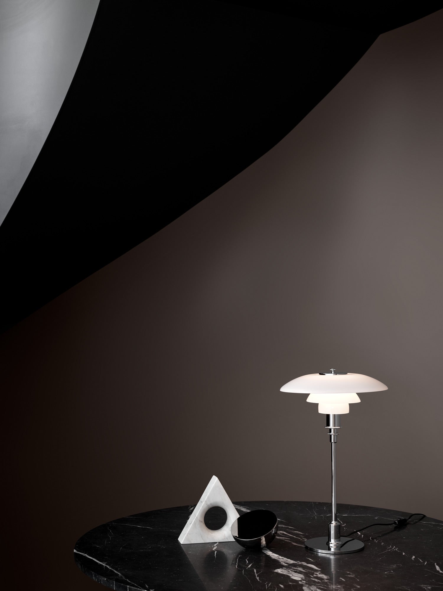 PH 2/1 table lamp white with chrome base