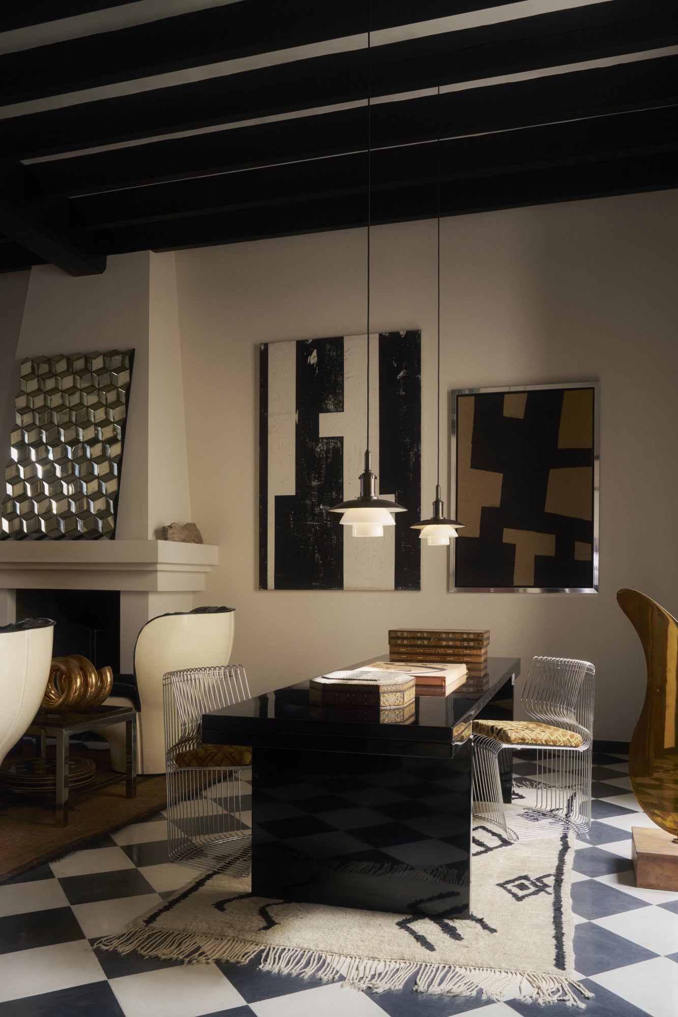 Pendelleuchte PH 3/3 weiß mit schwarzer matter Oberfläche