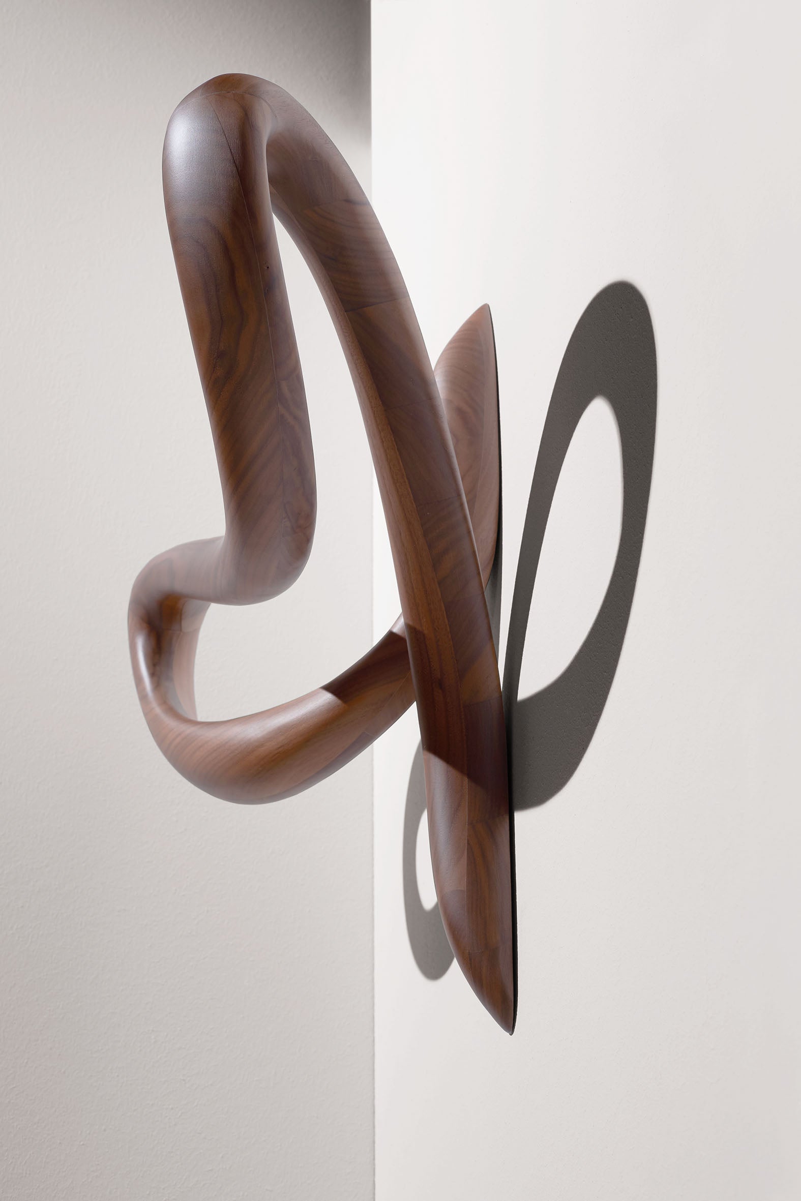 Wandgarderobe VERTIGO Nussbaum
