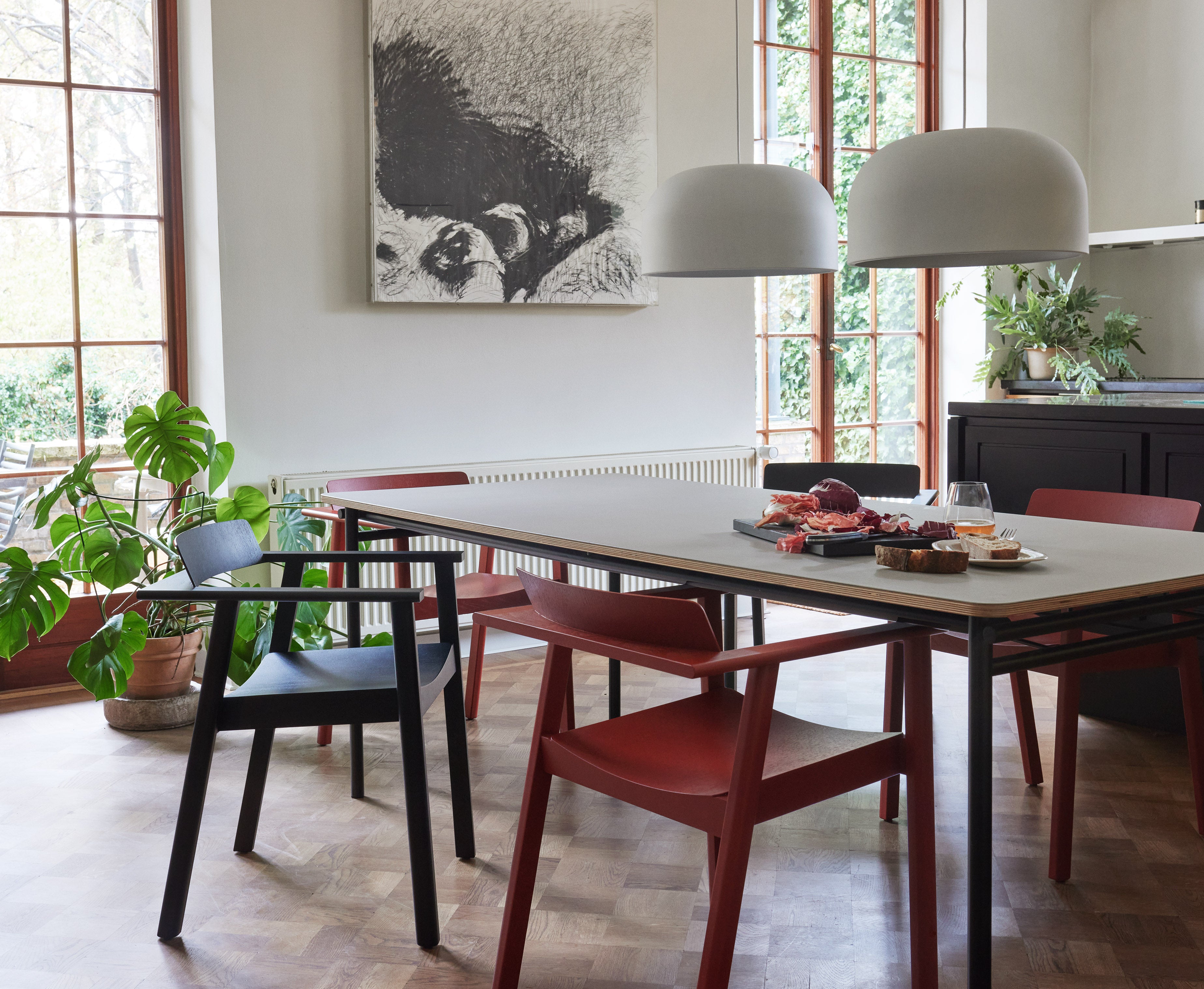 TAFFEL gray extendable table