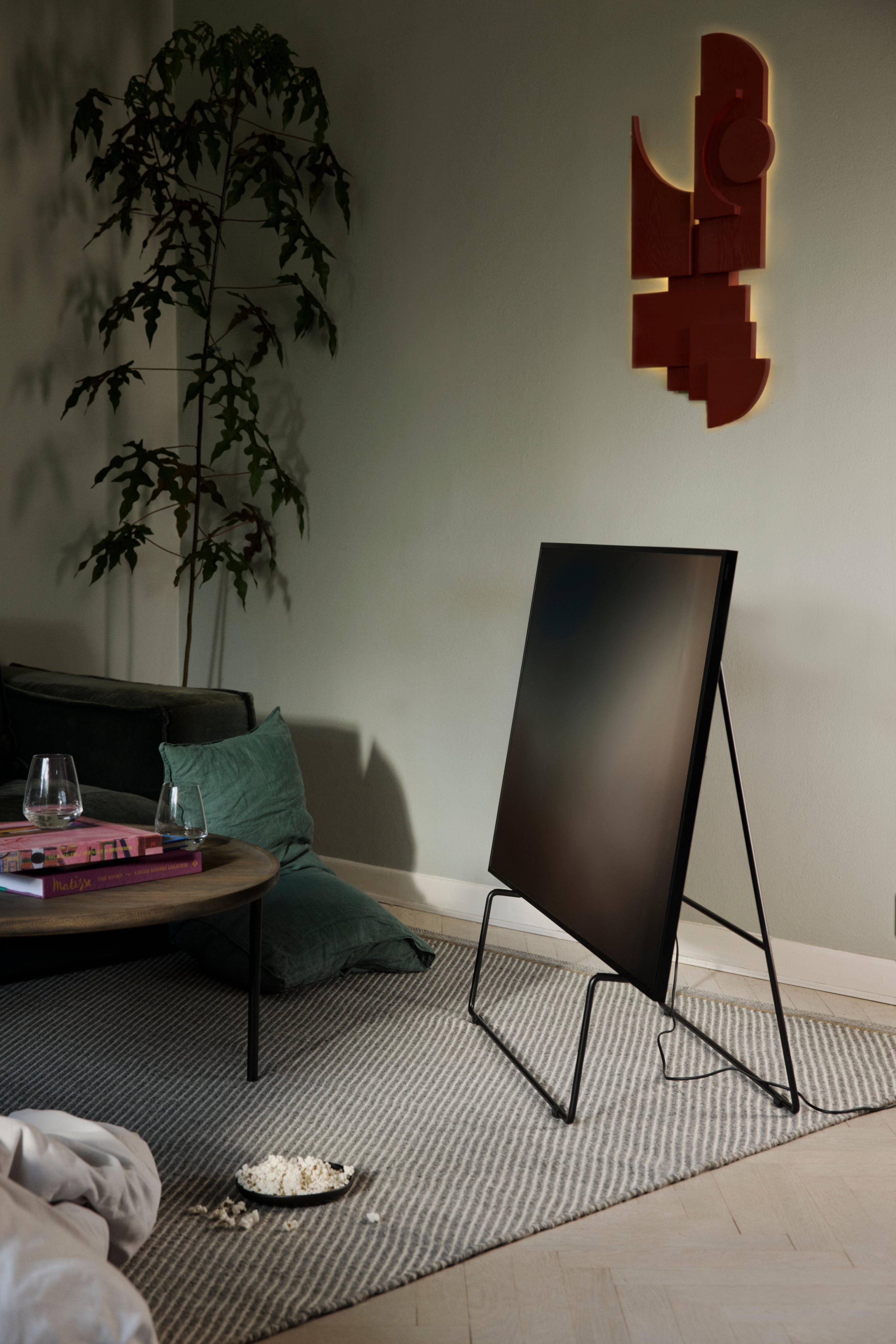 CARRY black TV stand