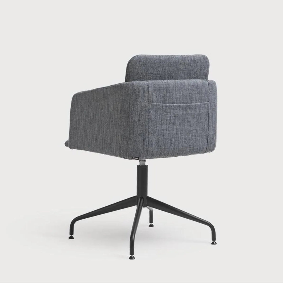 Note 4 b-4064 upholstered office chair