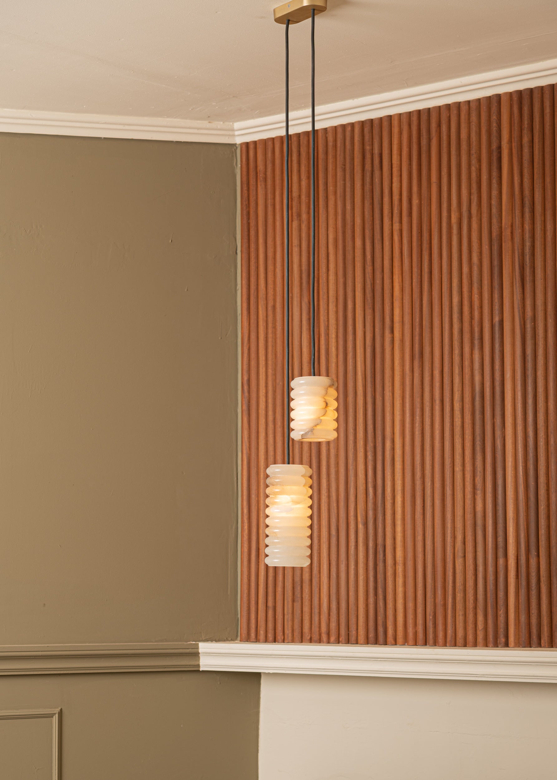 Pendelleuchte MANIKO FLUTA DOUBLE weißer Alabaster