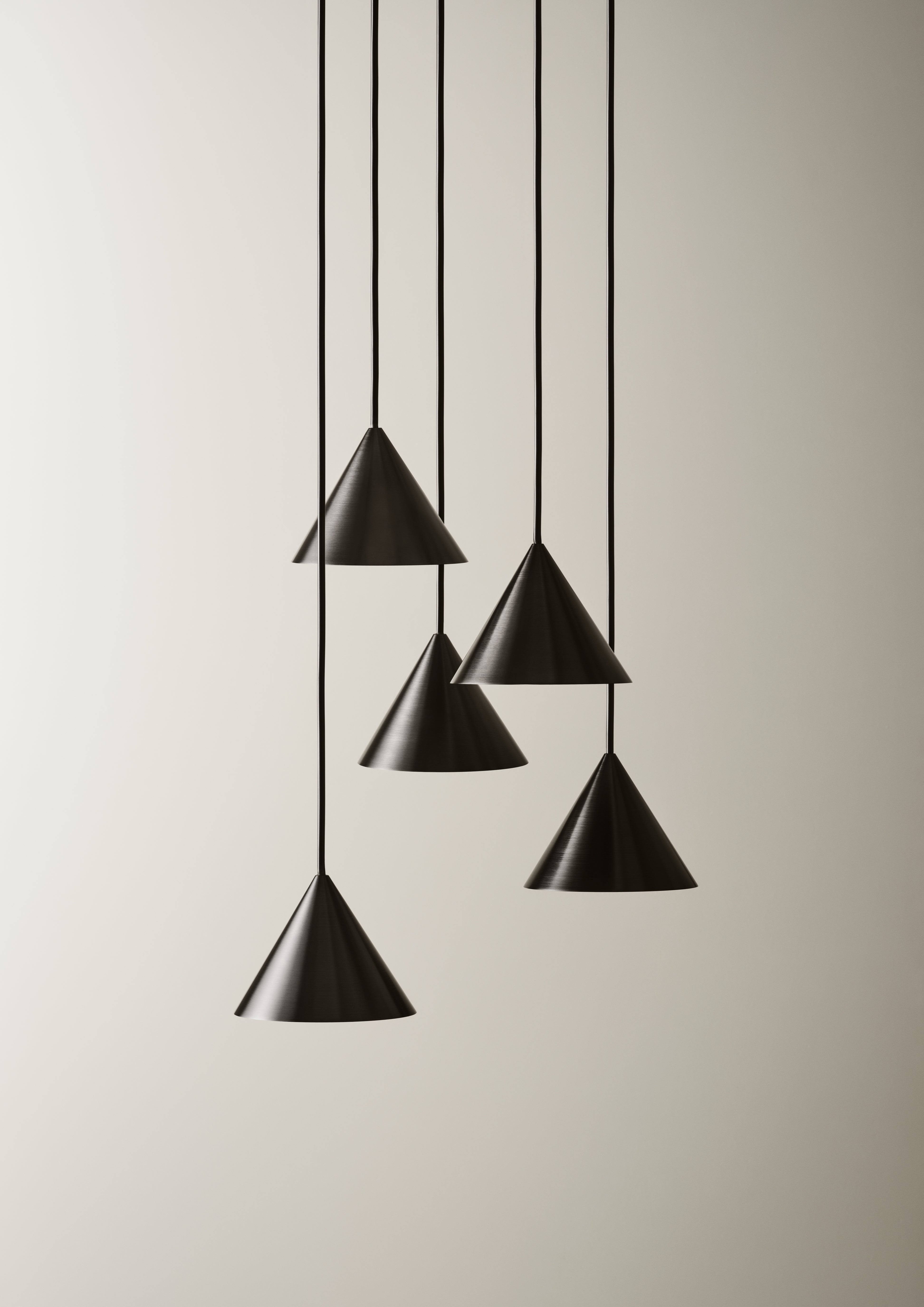 APOLLO ZERO Black Pendant Lamp
