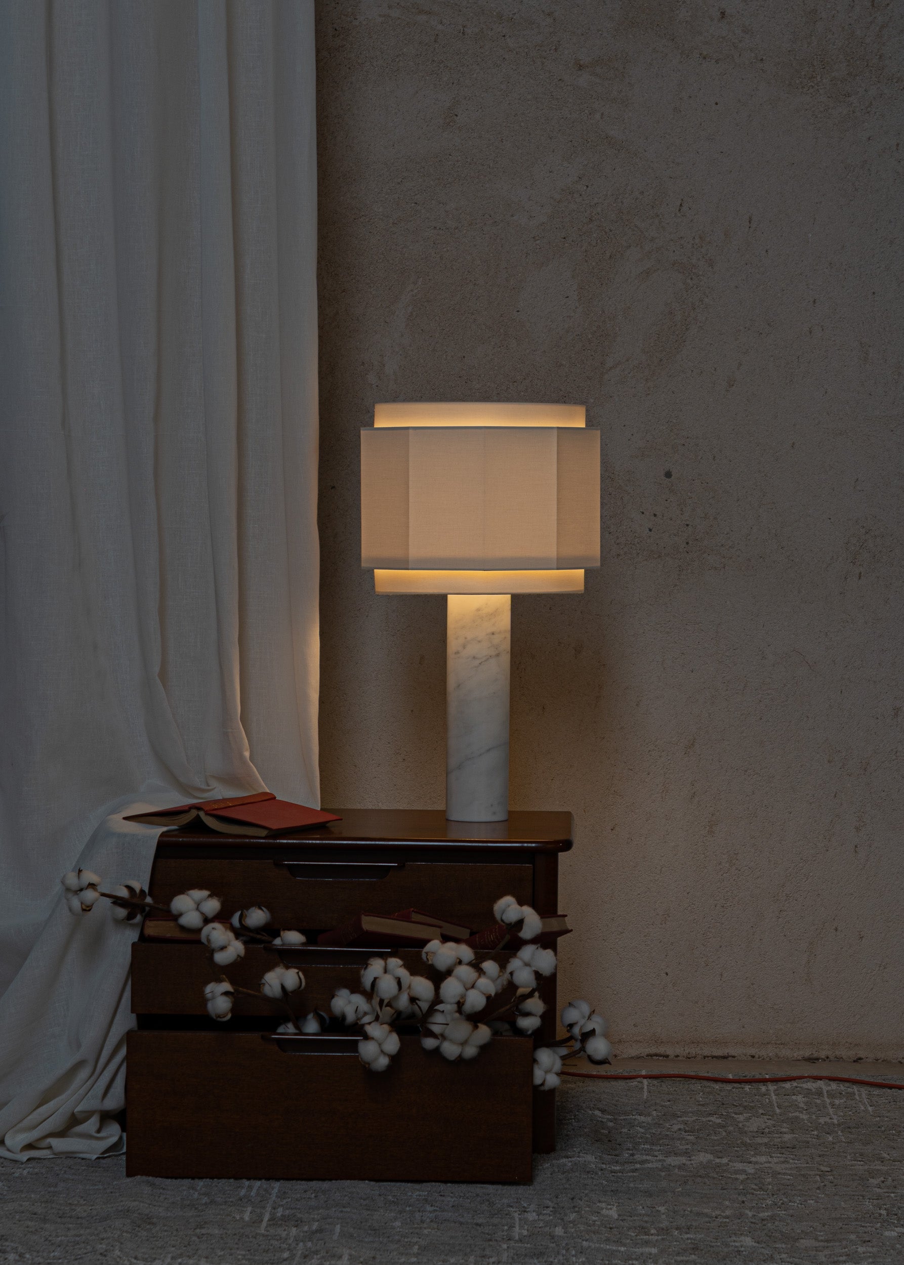 Tischlampe PIPO OKLA weißer Marmor