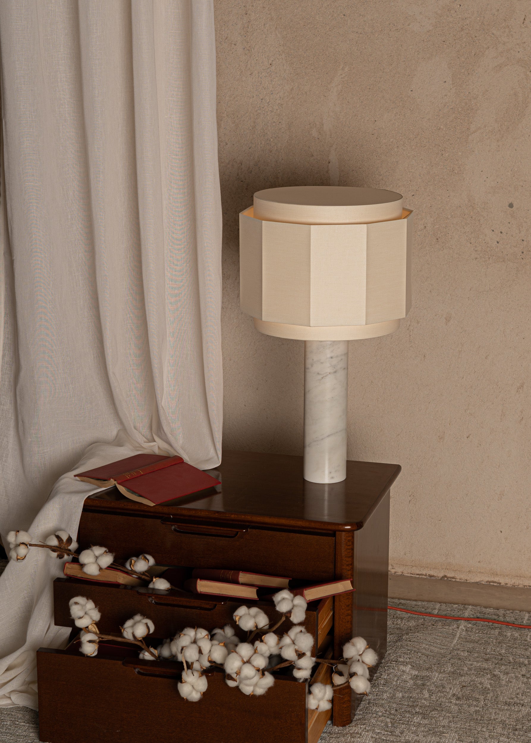 Tischlampe PIPO OKLA weißer Marmor