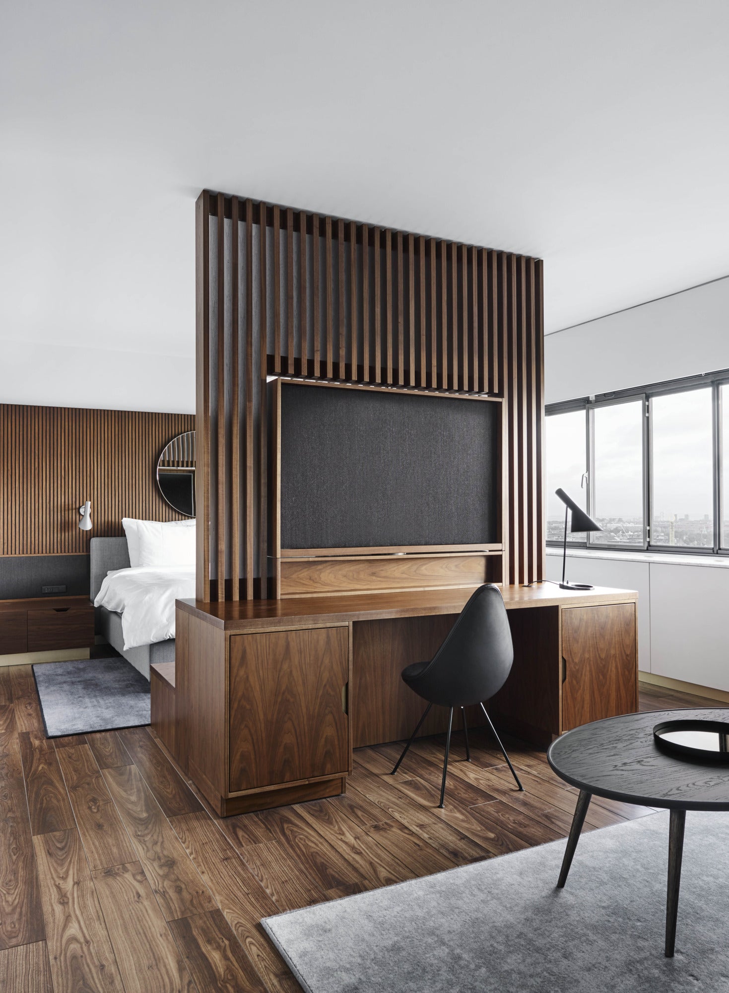 AJ black table lamp