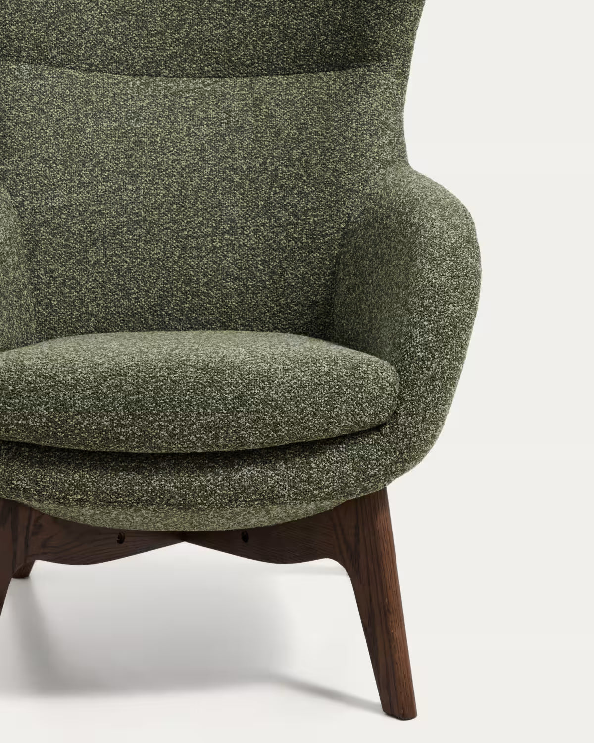 Sessel ADIRAN in grünem Chenille mit dunklem Eichenfuß