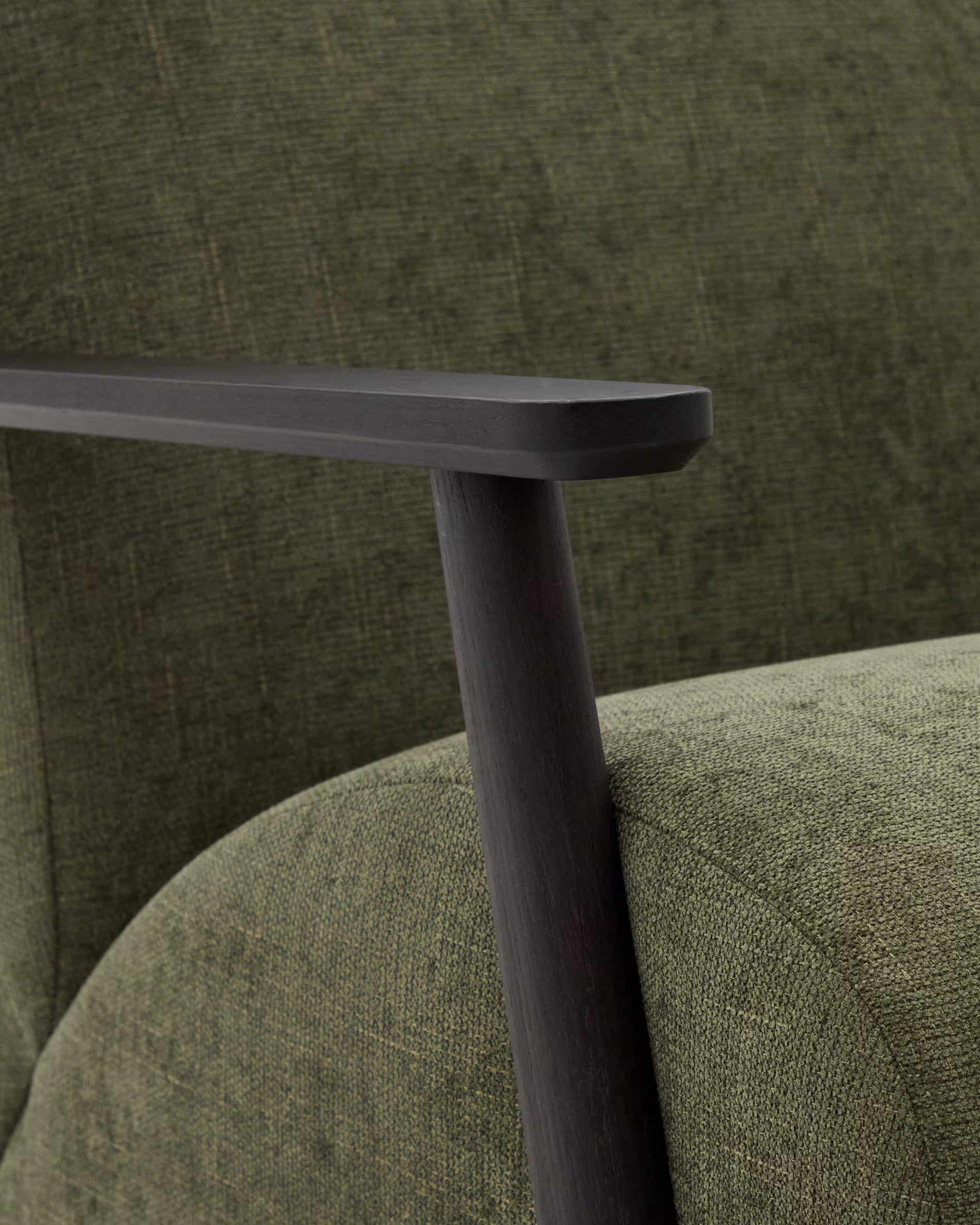 MEGHAN armchair green with black base