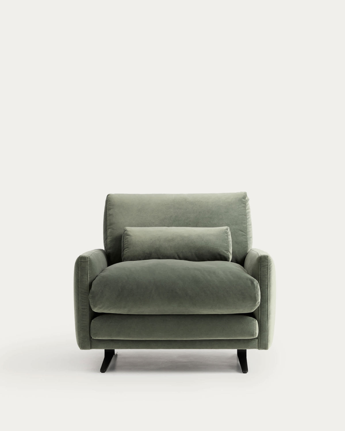 Fotel VELIRO zielony aksamit z czarnymi stalowymi nogami – ujęcie 5
