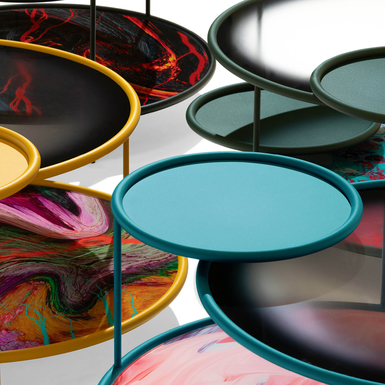 Couchtisch Sangaka gefärbtes Glas