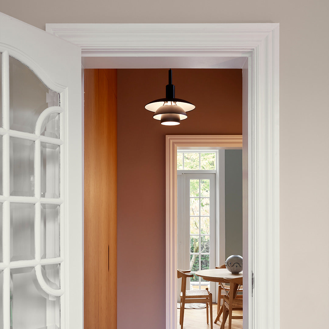 Pendelleuchte PH 3/3 weiß mit schwarzer matter Oberfläche