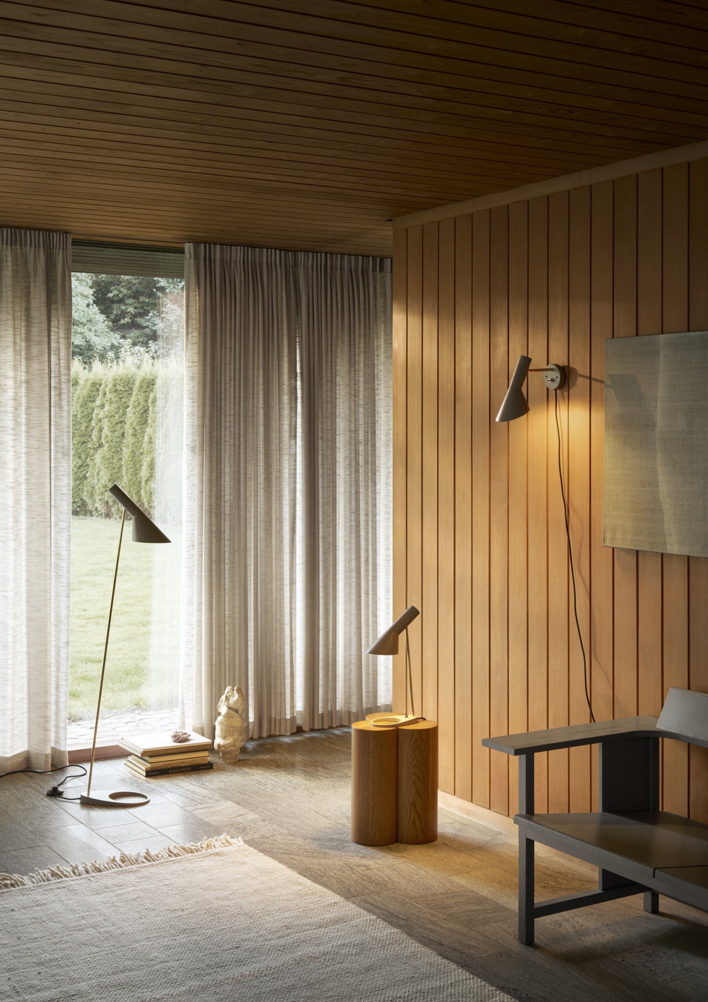 AJ MINI table lamp warm gray with brass