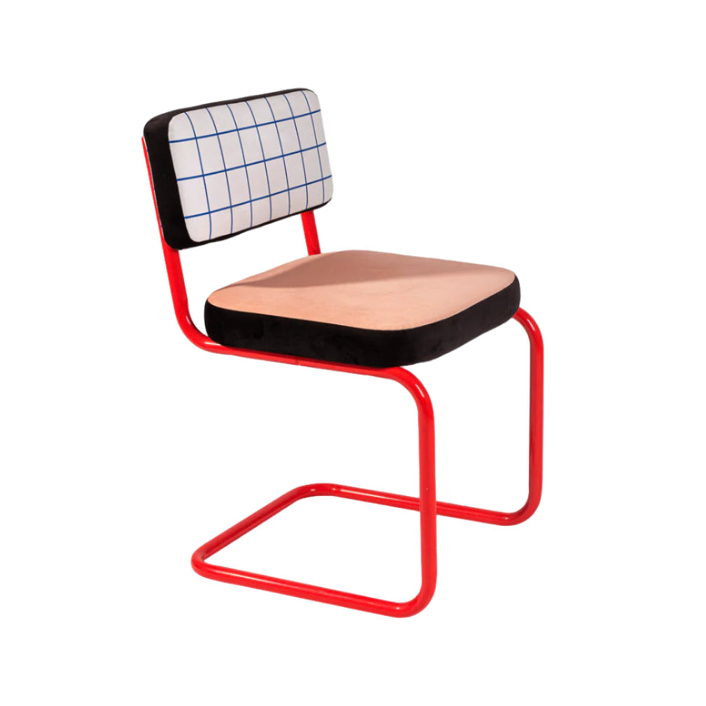 Stuhl SUPERCHAIR BLAUES GITTER lachsfarben mit rotem Fuß