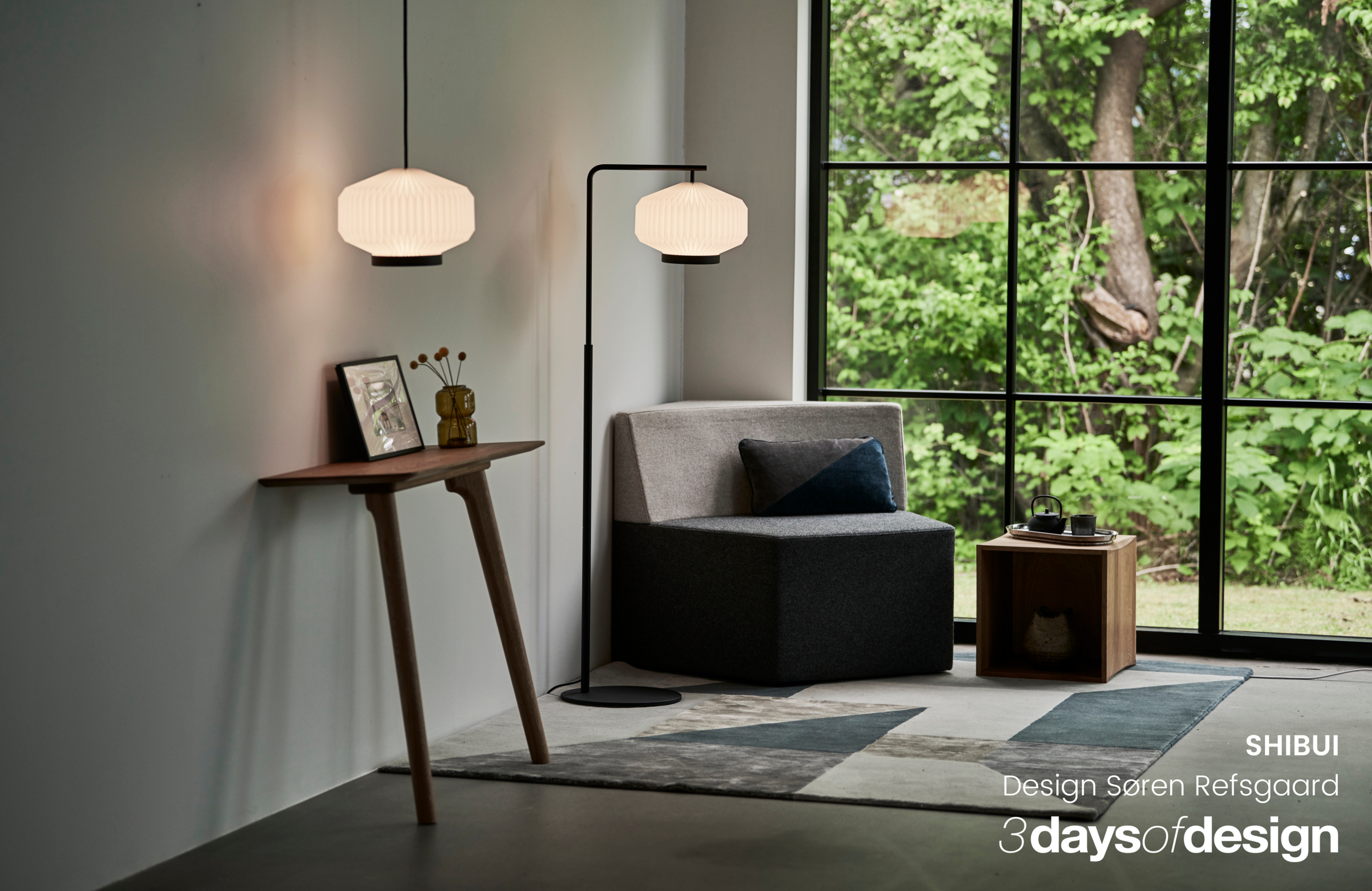 Floor lamp MODEL 386 SHIBUI white with black base