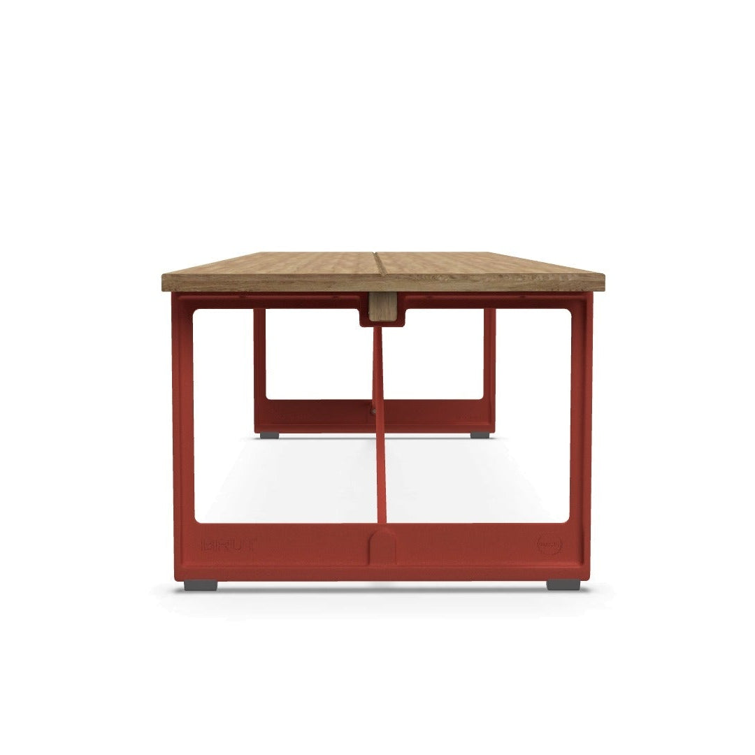 BRUT Bank aus Eichenholz mit rotem Fuß