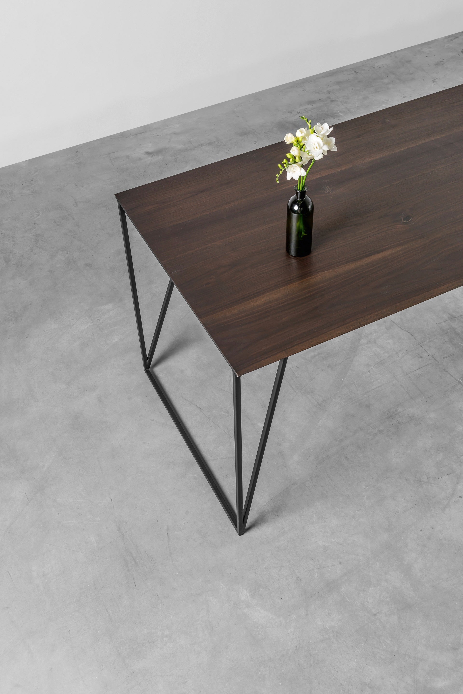 FRANCIS Table with Walnut Top and Black Steel Base
