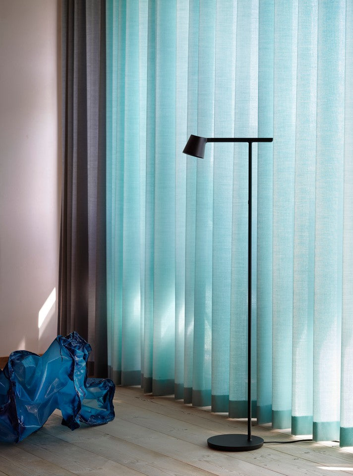 Lampa podłogowa TIP czarny