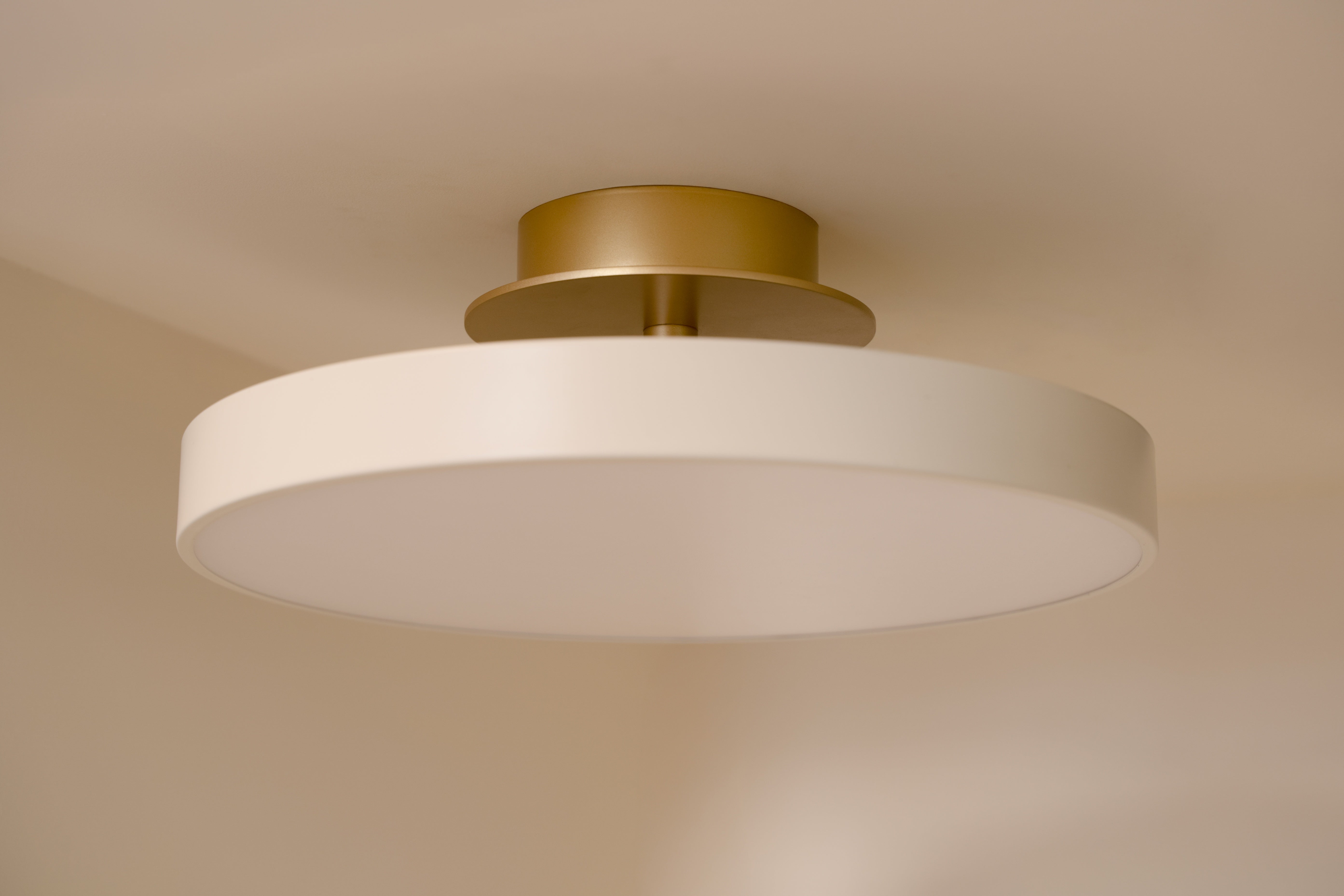 Lampa sufitowa ASTERIA UP PLUS perłowy – Umage