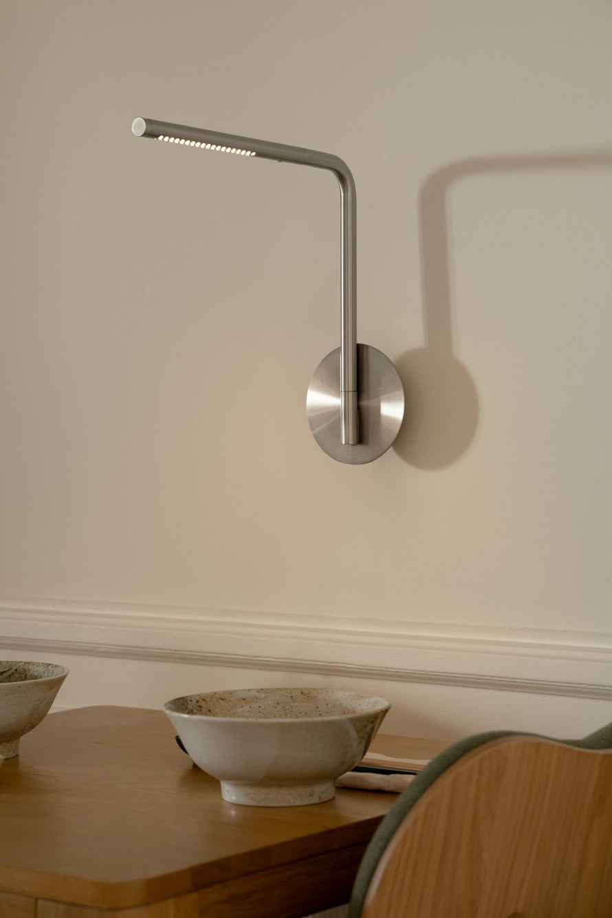 Lampa ścienna regulowana OMNI PIVOT srebrny – styl minimalistyczny