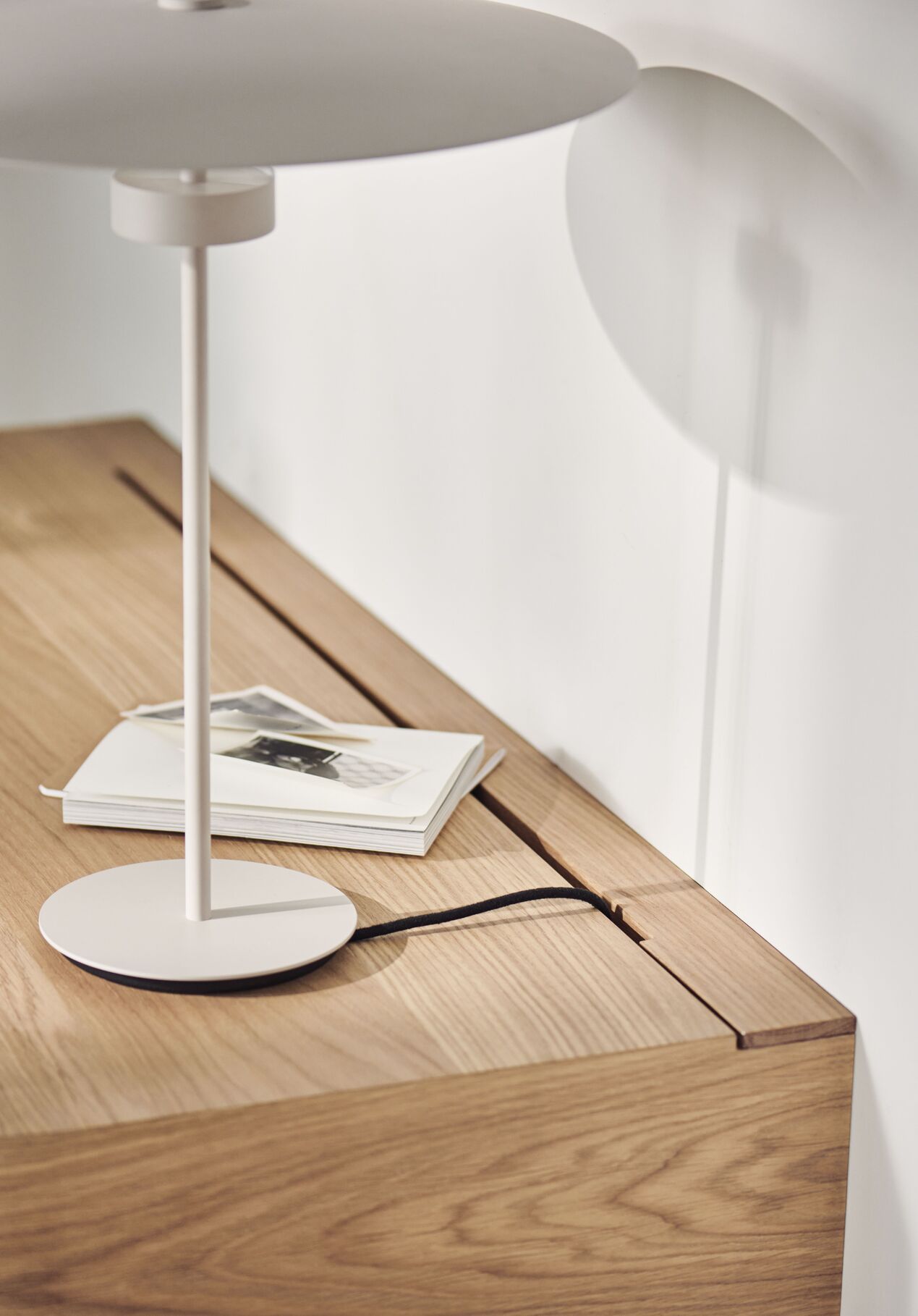 Vala Wall Desk bleichte Furnier Eiche