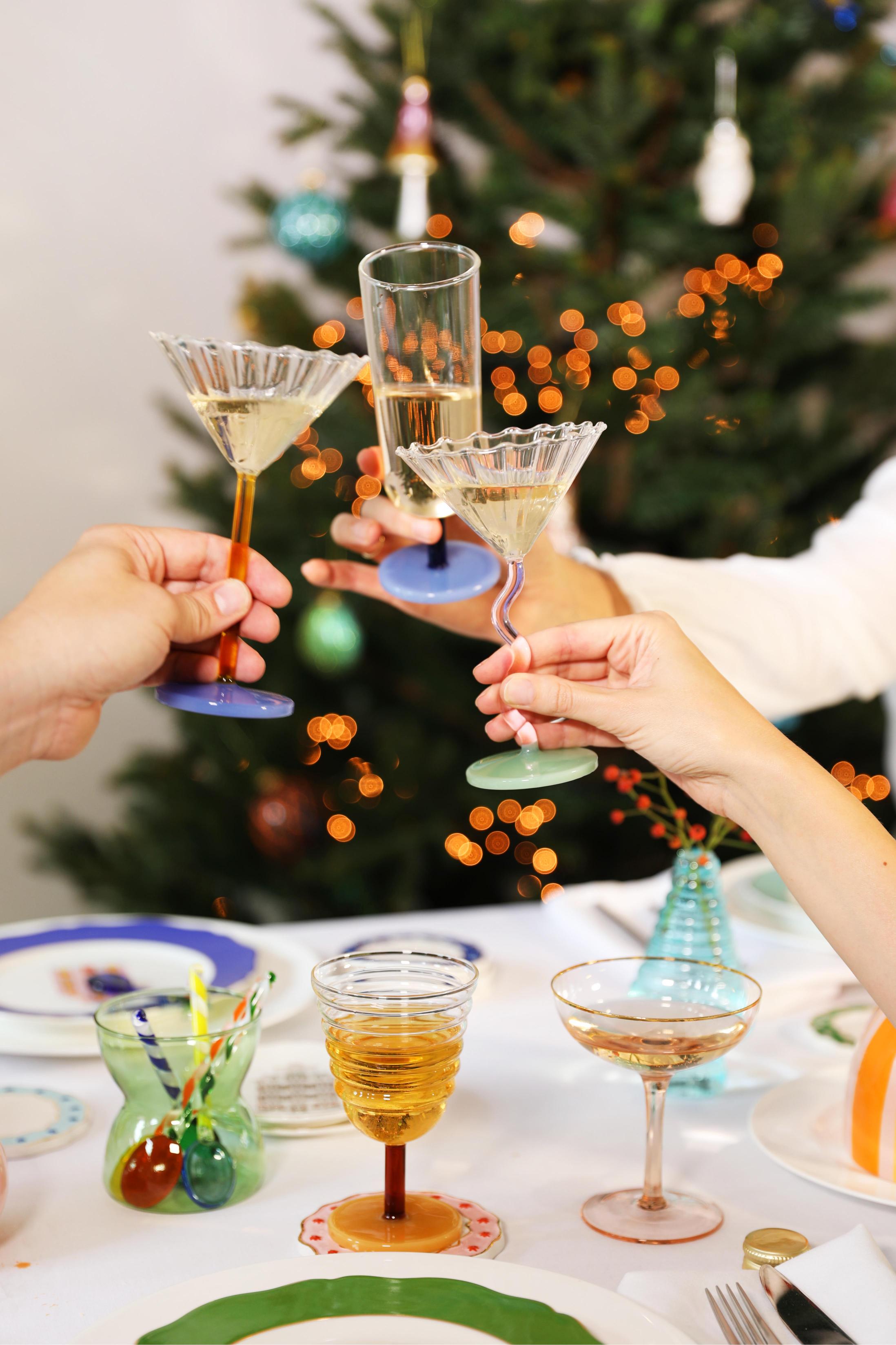 Set aus Glasbechern CURVE gelb mit rosa