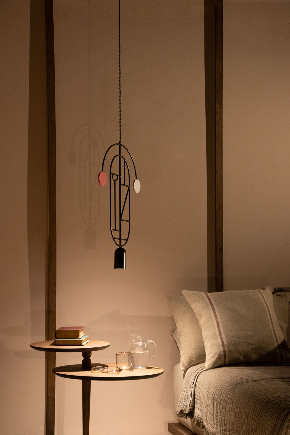 WOODEN DOTS WD07 Pendant Lamp in Graphite with Red and White