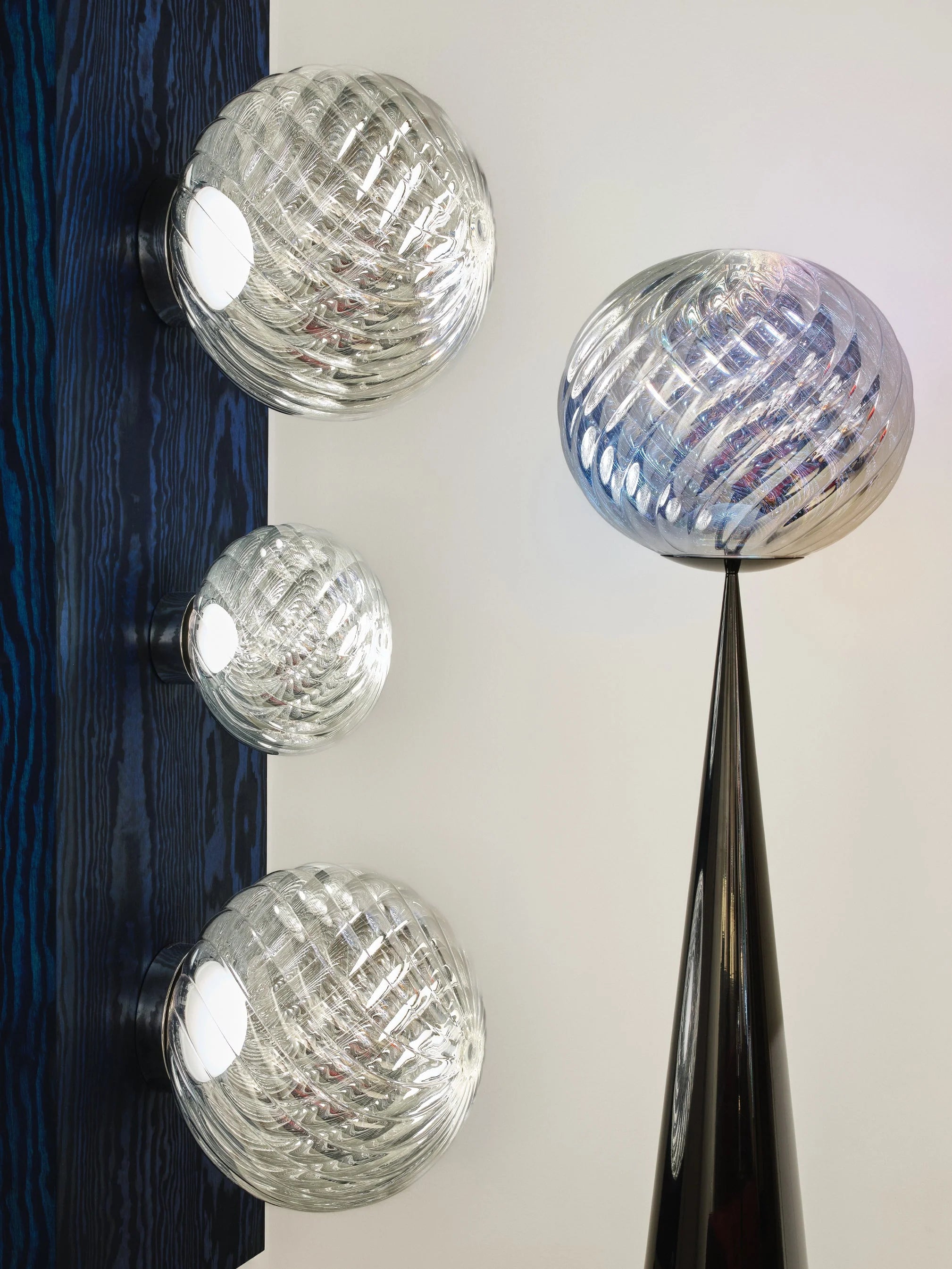 Wandlampe WHIRL silber