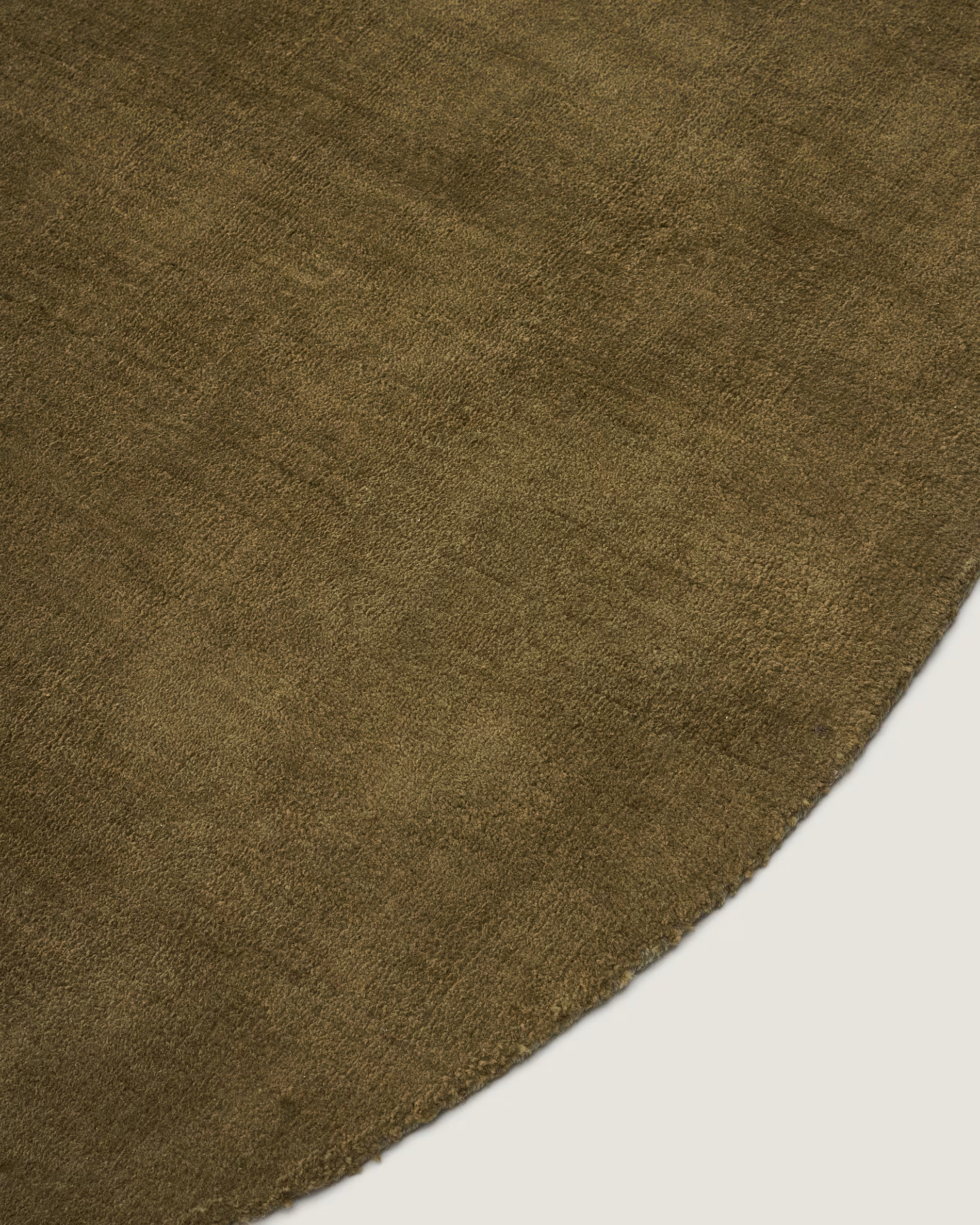 Round rug EMPURIES green