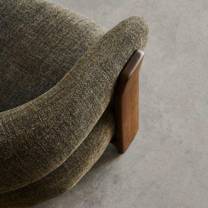 Fotel GRANITE zielony z ciemną jesionową podstawą – Kave Home