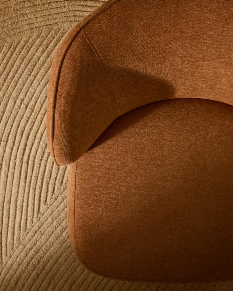 Stuhl einer Ziegelstraße