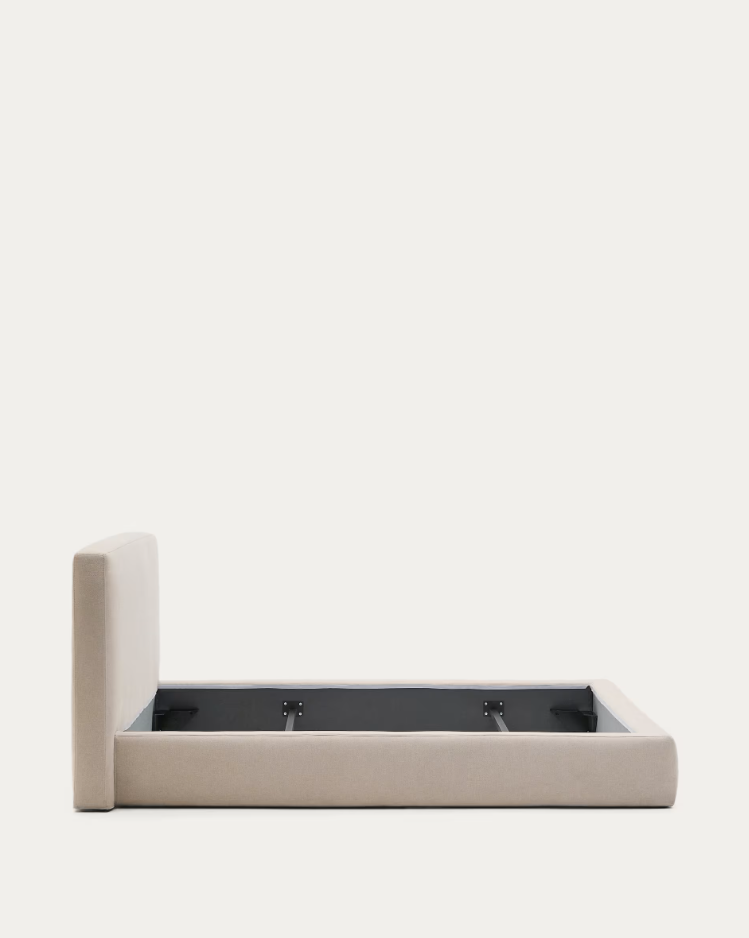 Bed beige block