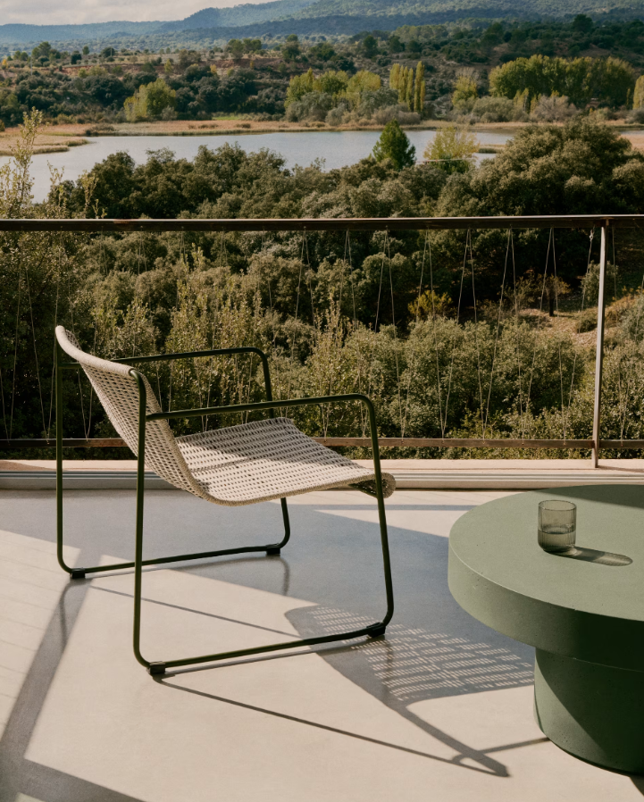 Aigablava coffee table green cement