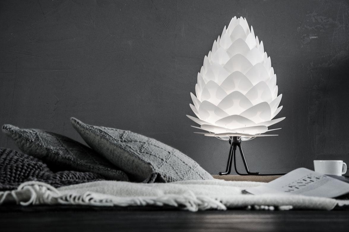 Abażur CONIA biały UMAGE Eye on Design