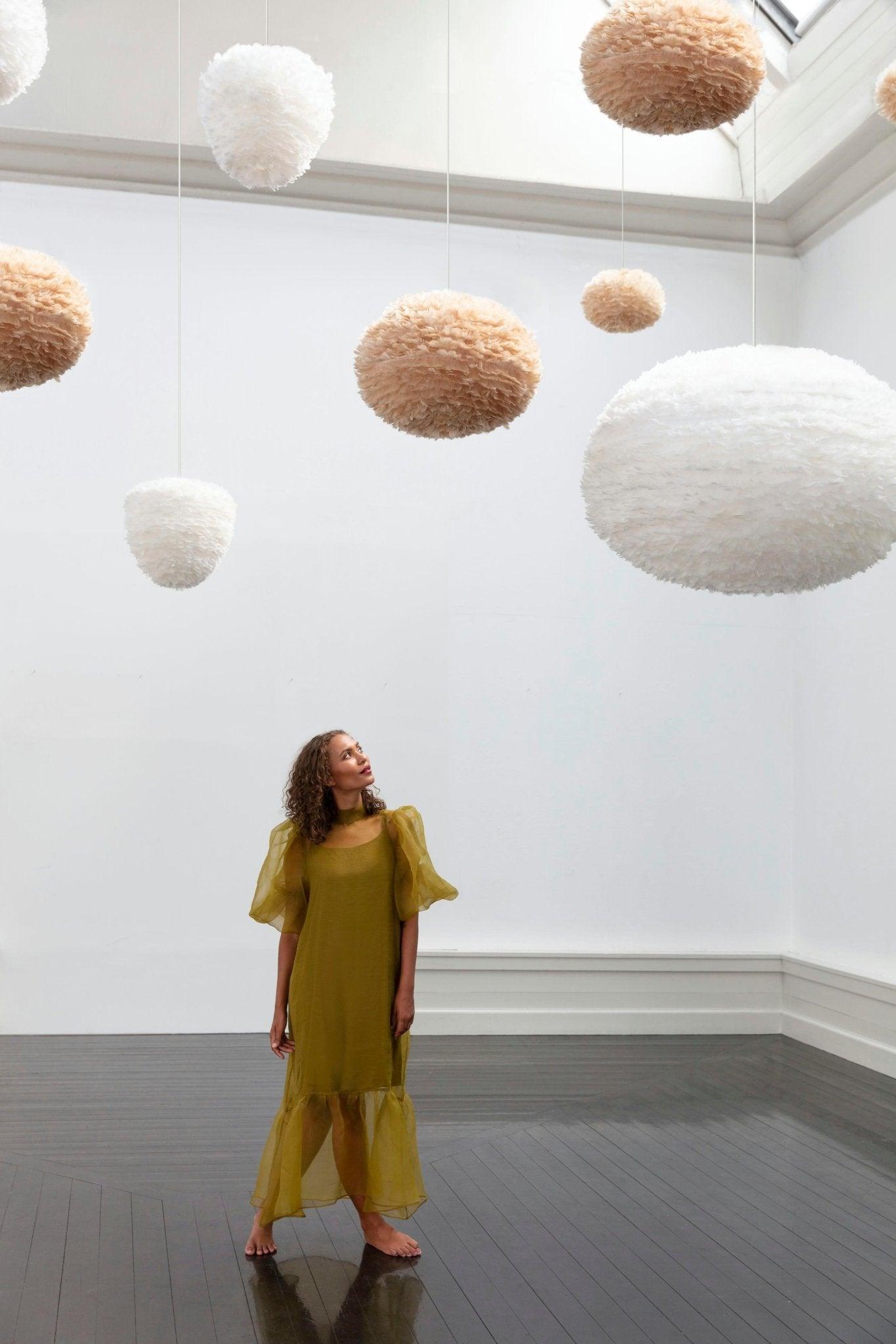 Abażur EOS EVIA biały UMAGE Eye on Design