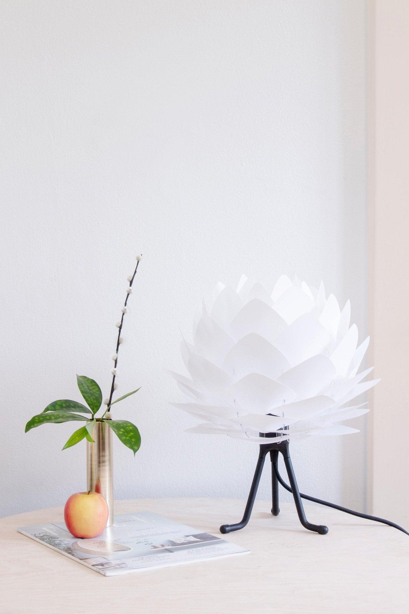 Abażur SILVIA biały UMAGE Eye on Design