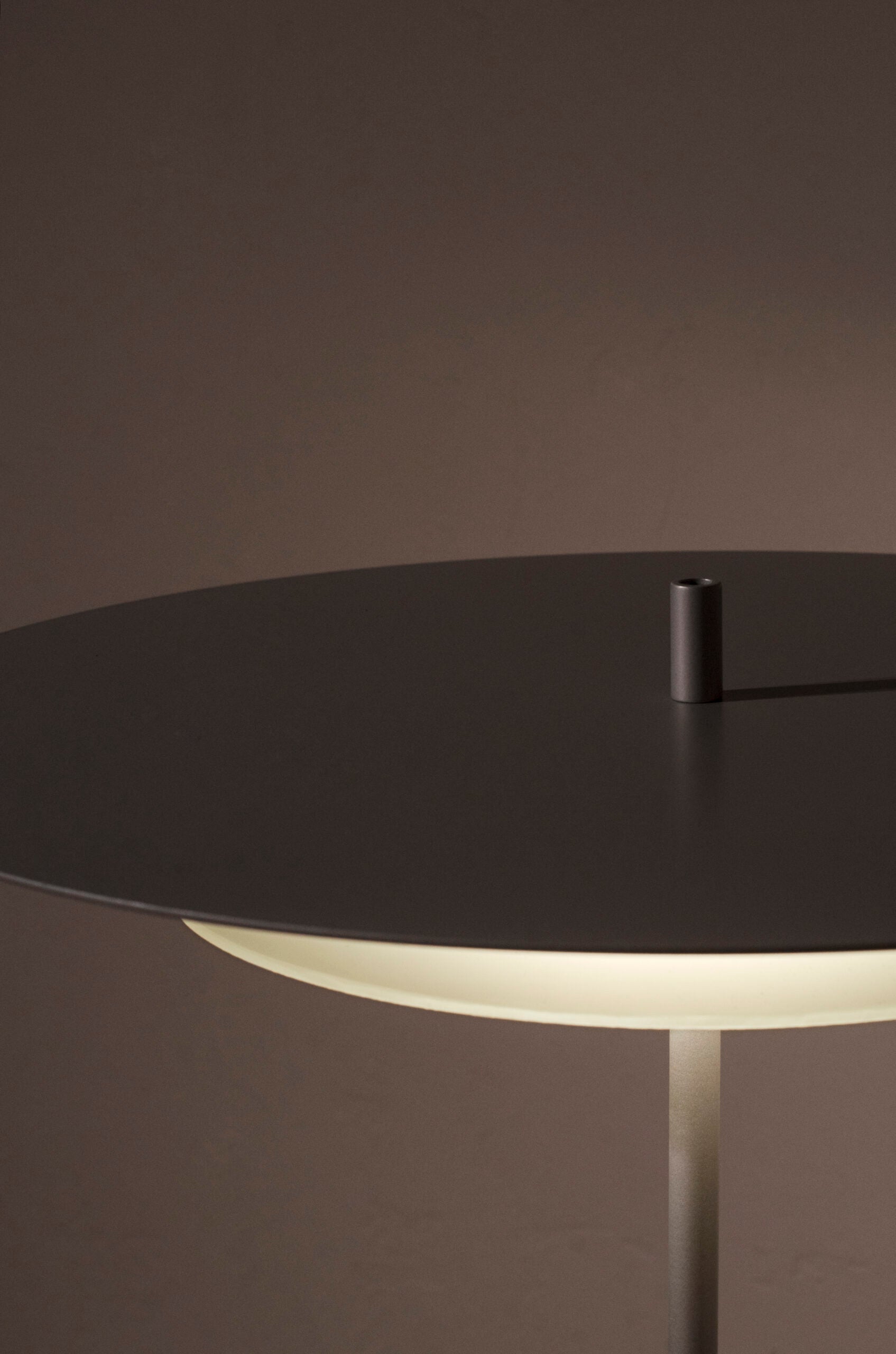 Personalized AEROPLAN floor lamp