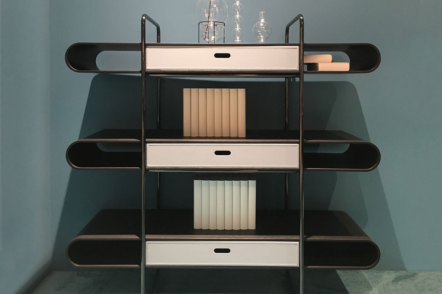 APELLE customizable shelf