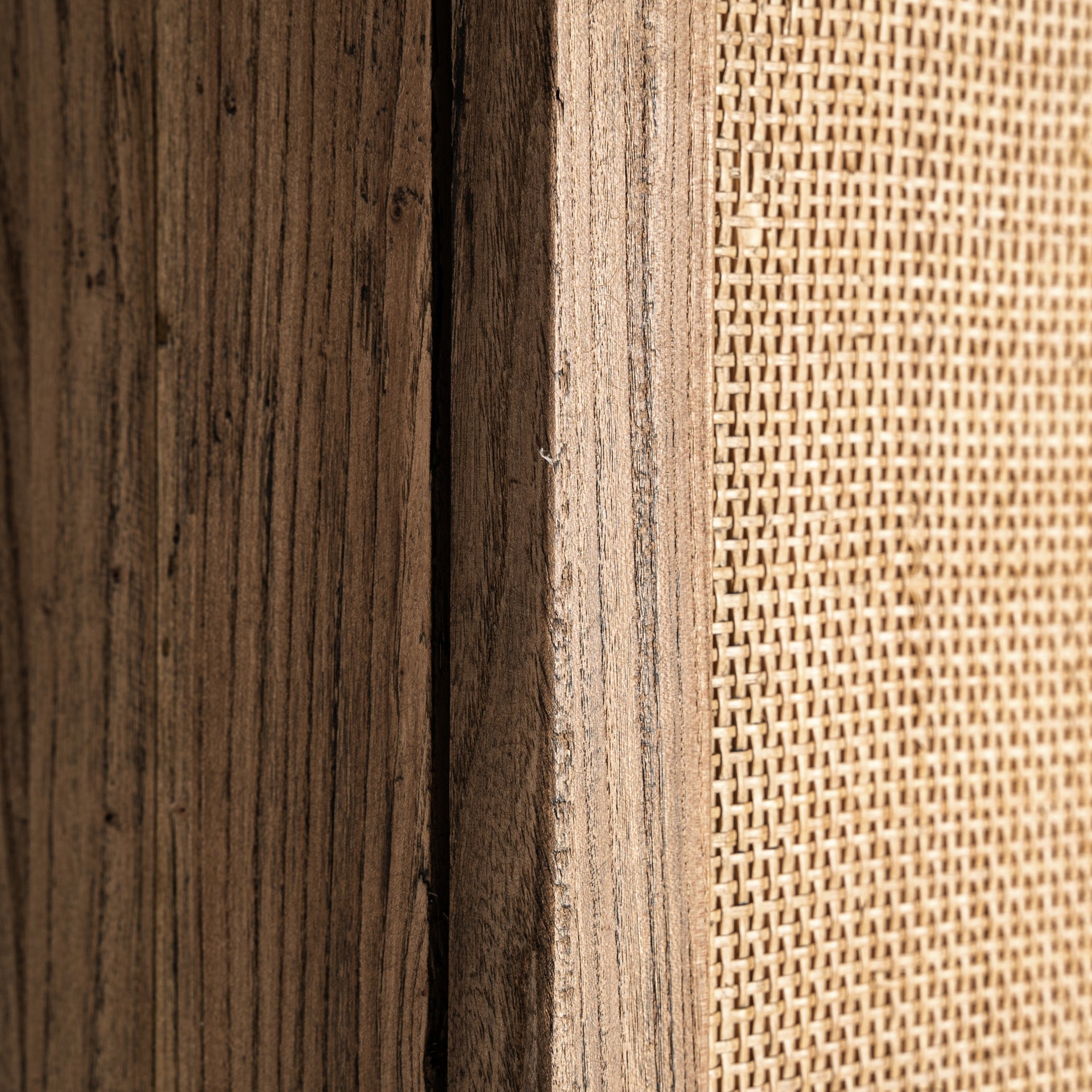 Schrank BYREMO aus Weidenholz