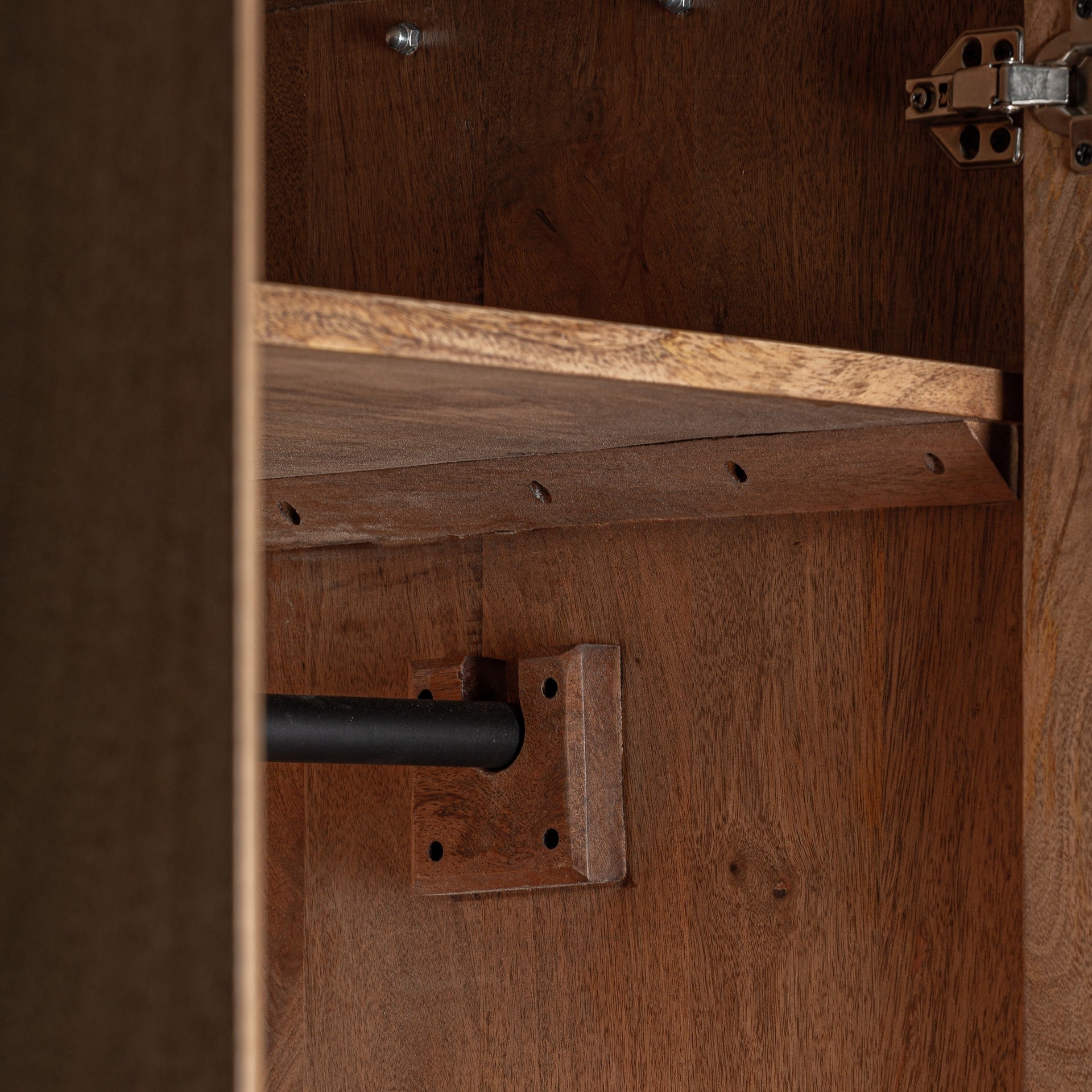 KILLEANY wardrobe in mango wood with metal finish
