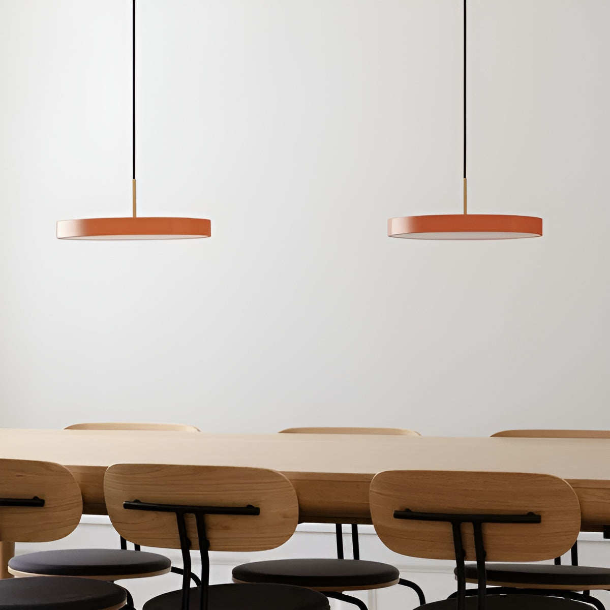 Pendelleuchte ASTERIA PLUS orange mit goldener Einlage