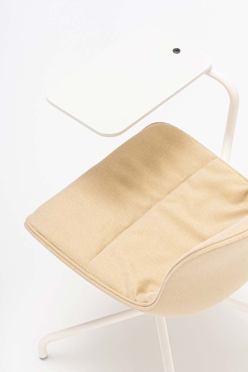Krzesło obrotowe BALTIC 2 SOFT DUO aluminiowa podstawa z kółkami do twardej powierzchni – .mdd