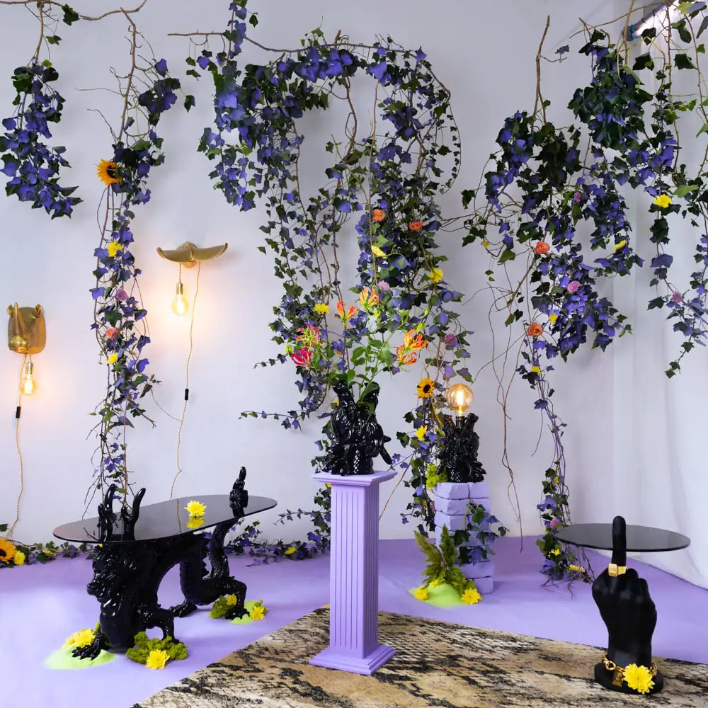 Goldene Wandleuchte THE TAIL WILL FOLLOW