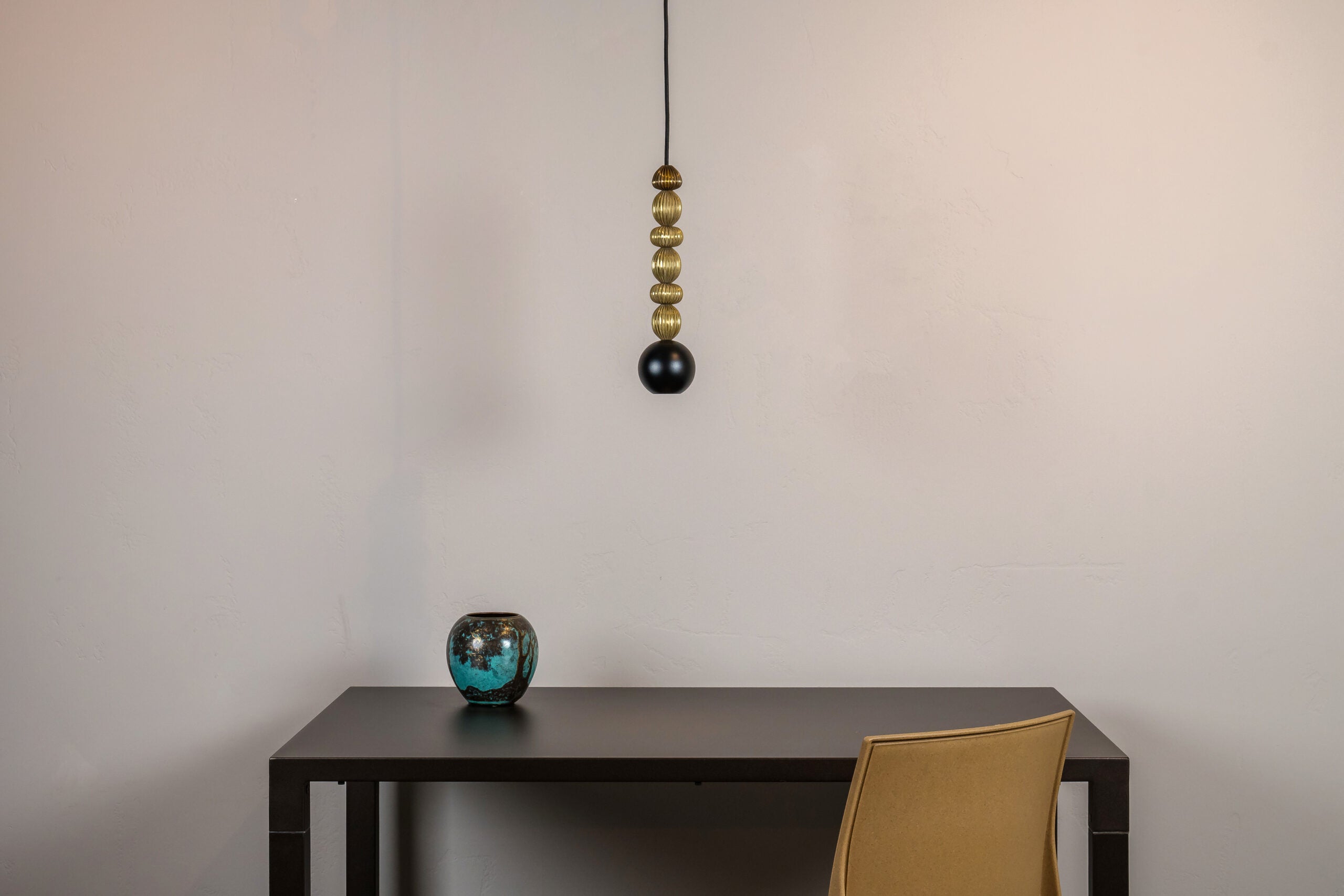 BOLA QUEEN Pendelleuchte aus Messing