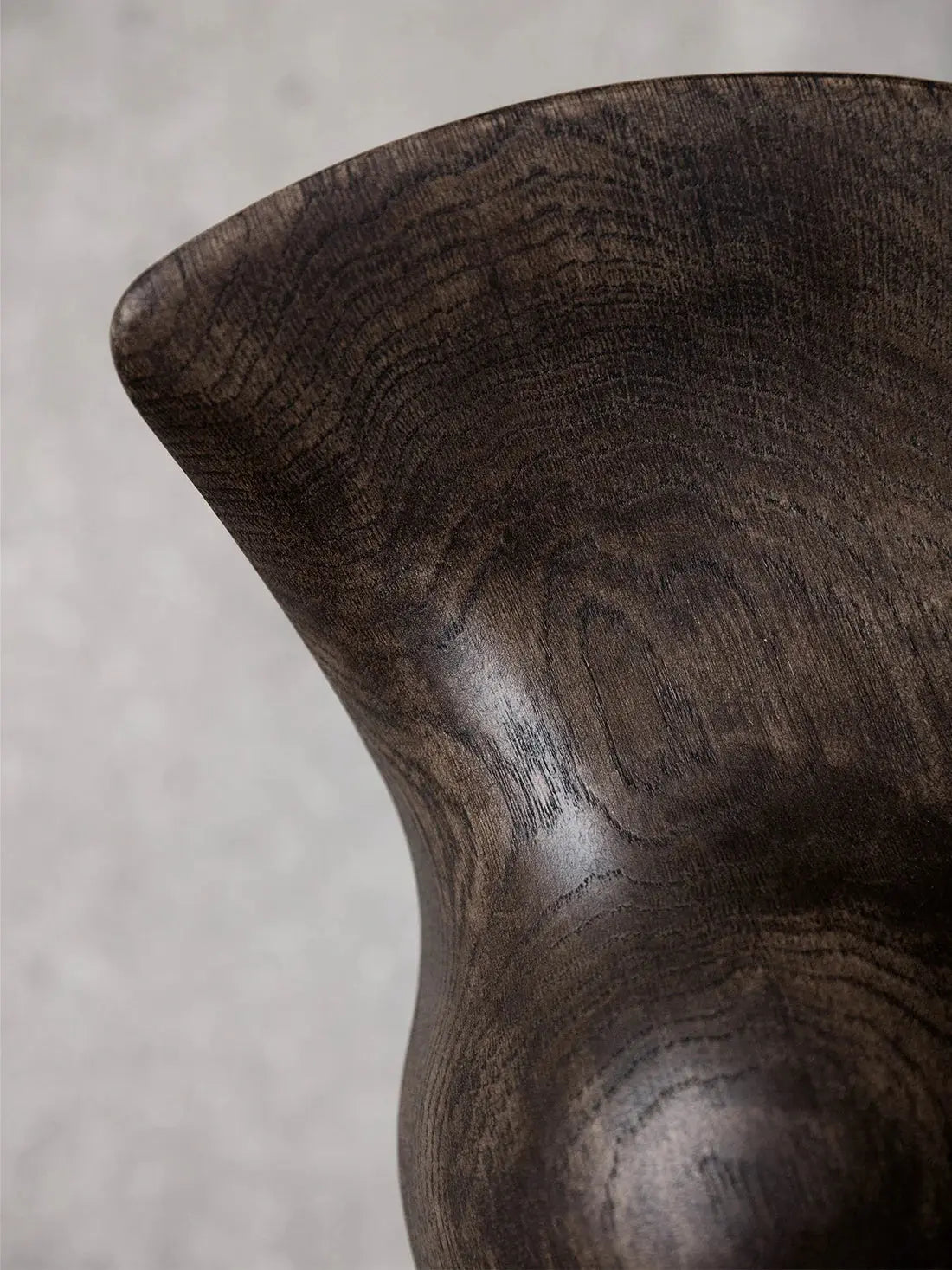 Hocker ML 42 schwarzes Buchenholz