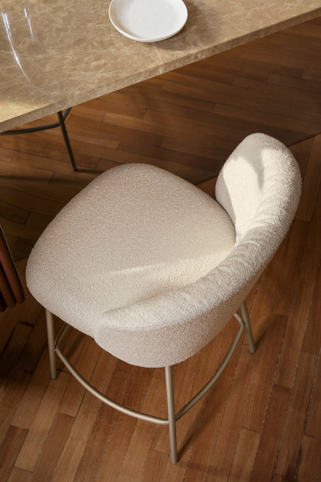 SWEEL upholstered bar stool with cream metal base