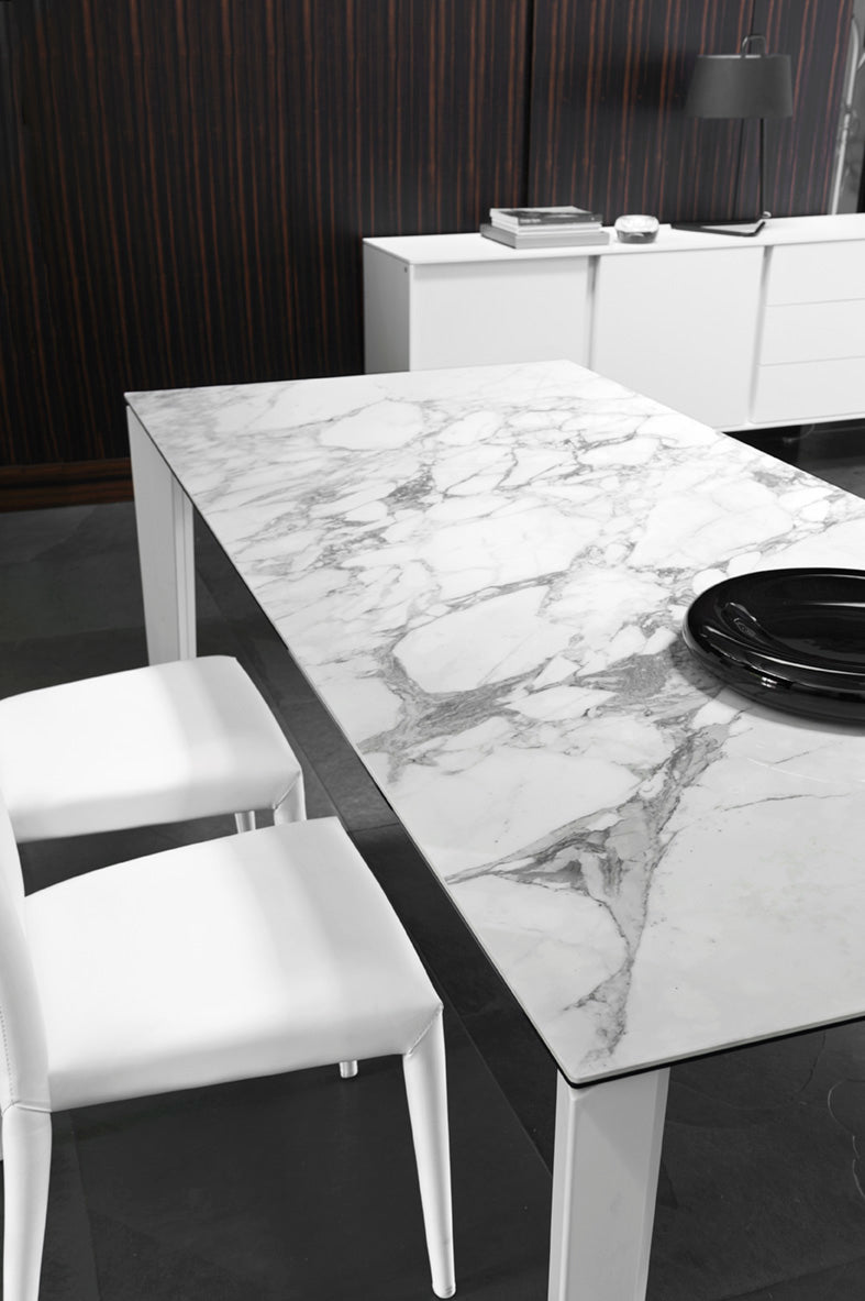 Expandable Table DELTA with White Top and White Base